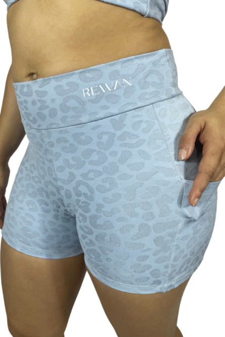 SHORT COM BOLSO BLUE SHINE - Imagem 4