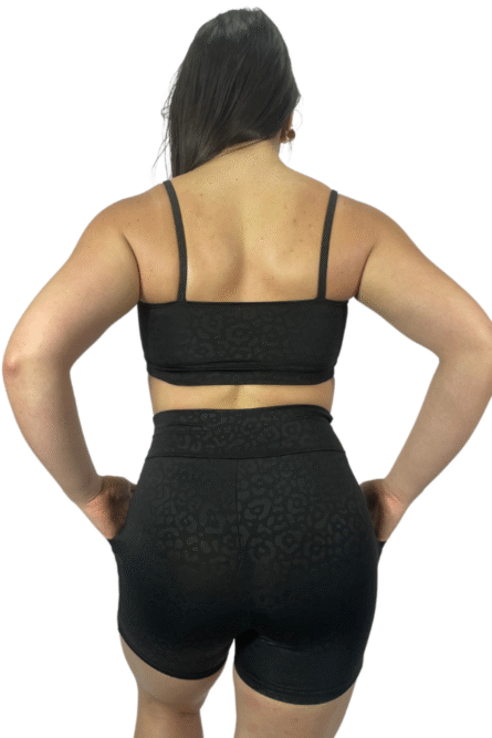 SHORT CURTO COM BOLSO BLACK FERA - Imagem 2