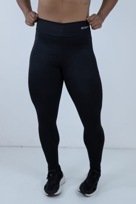 CALÇA PRETA - Imagem 4