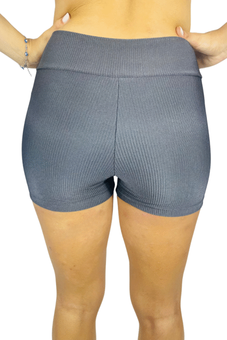 SHORT COM BOLSO CINZA CANELADO - Imagem 3