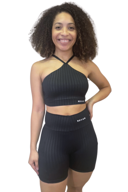 SHORT COM BOLSO PRETO 3D - Imagem 1