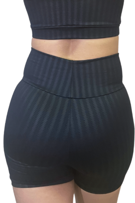 SHORT COM BOLSO PRETO 3D - Imagem 2