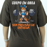 CAMISA OVERSIZED CORPO EM OBRA, SEM PREVISÃO DE ENTREGA